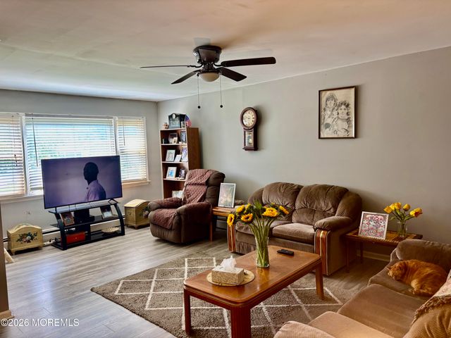 429 Shady Lane, Howell, NJ 07731