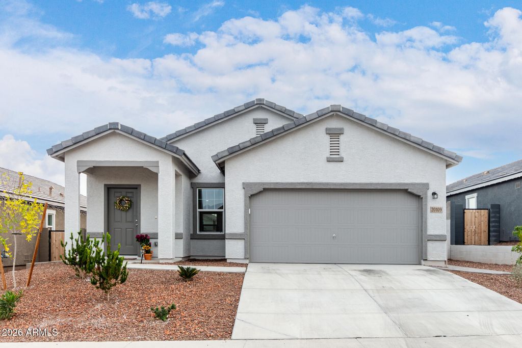 Image 2 of property listing at 20109 W PALO VERDE Drive, Litchfield Park, AZ 85340