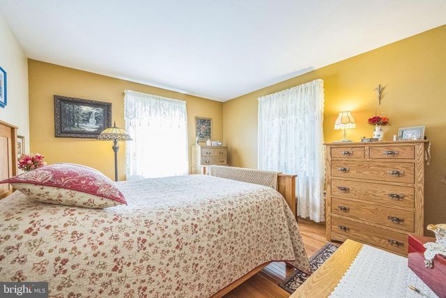 201 WALNUT AVE, Berlin, NJ 08009