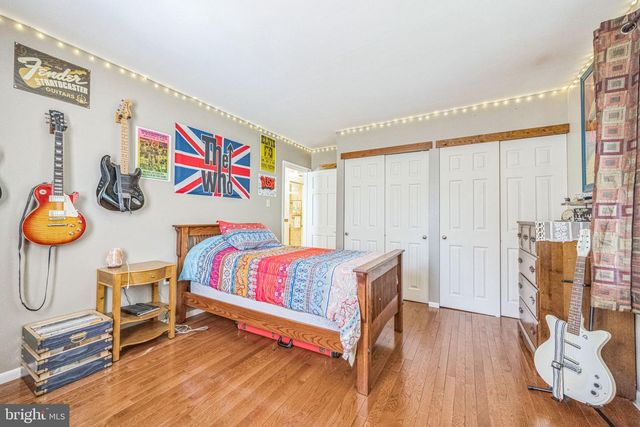 201 WALNUT AVE, Berlin, NJ 08009