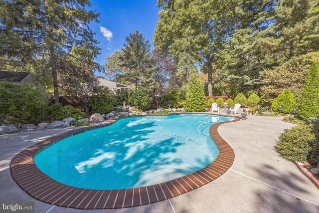 201 WALNUT AVE, Berlin, NJ 08009