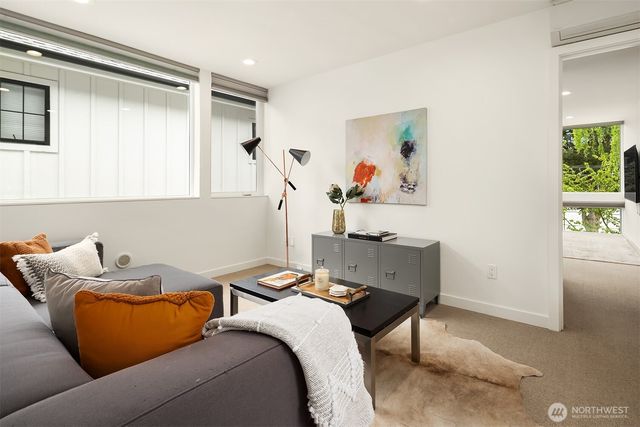 2418 6th Avenue W, Seattle, WA 98119
