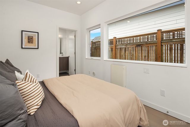 2418 6th Avenue W, Seattle, WA 98119