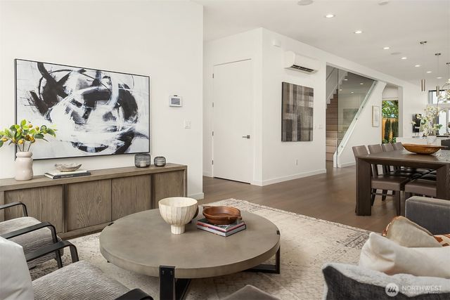 2418 6th Avenue W, Seattle, WA 98119