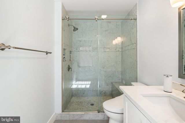 2729 UNICORN LN NW, Washington, DC 20015