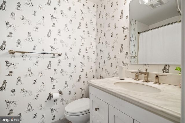 2729 UNICORN LN NW, Washington, DC 20015