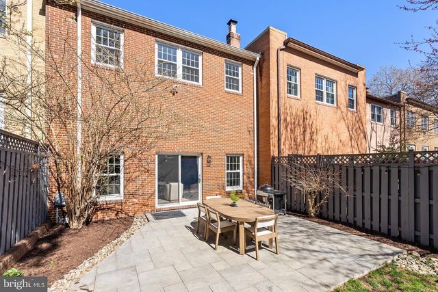 2729 UNICORN LN NW, Washington, DC 20015