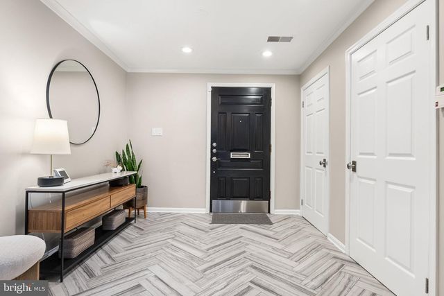 2729 UNICORN LN NW, Washington, DC 20015