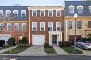 2729 UNICORN LN NW, Washington, DC 20015