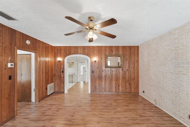 2101 E GRANT AVENUE, Orlando, FL 32806