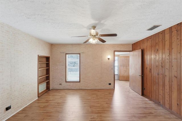 2101 E GRANT AVENUE, Orlando, FL 32806