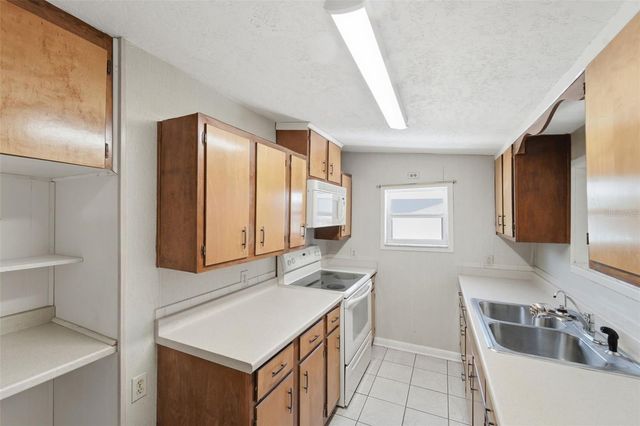2101 E GRANT AVENUE, Orlando, FL 32806