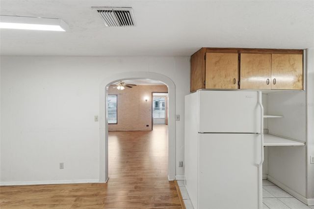 2101 E GRANT AVENUE, Orlando, FL 32806