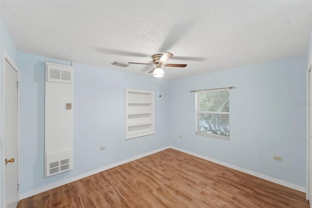 2101 E GRANT AVENUE, Orlando, FL 32806