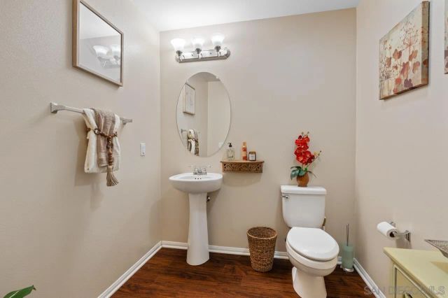 1305 Isabella Way, Vista, CA 92084
