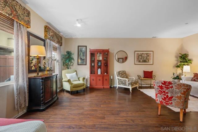 1305 Isabella Way, Vista, CA 92084