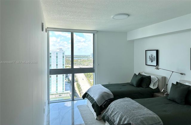 330 Sunny Isles Boulevard 52002, Sunny Isles Beach, FL 33160
