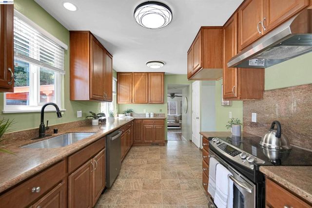 248 Louette Ct, San Lorenzo, CA 94541