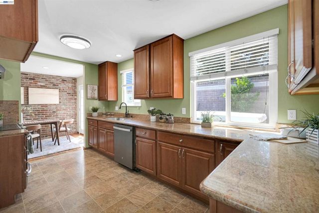 248 Louette Ct, San Lorenzo, CA 94541