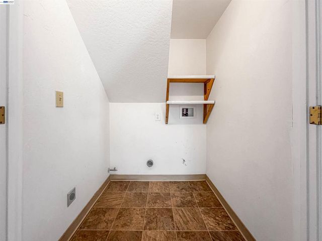 248 Louette Ct, San Lorenzo, CA 94541