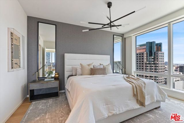 877 Francisco Street 2809, Los Angeles, CA 90017