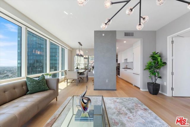 877 Francisco Street 2809, Los Angeles, CA 90017