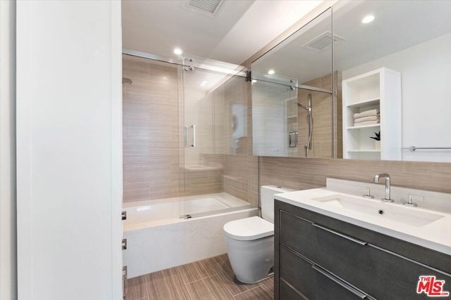 877 Francisco Street 2809, Los Angeles, CA 90017