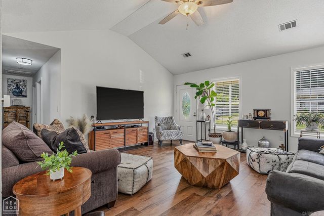 1101 Roberts Drive, Paragould, AR 72450