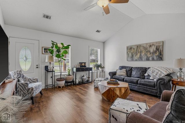 1101 Roberts Drive, Paragould, AR 72450