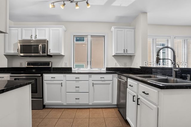 14 Johnston Way 13E, Bluffton, SC 29910