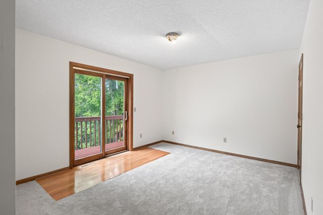 1528 Briarknoll Drive, Arden Hills, MN 55112