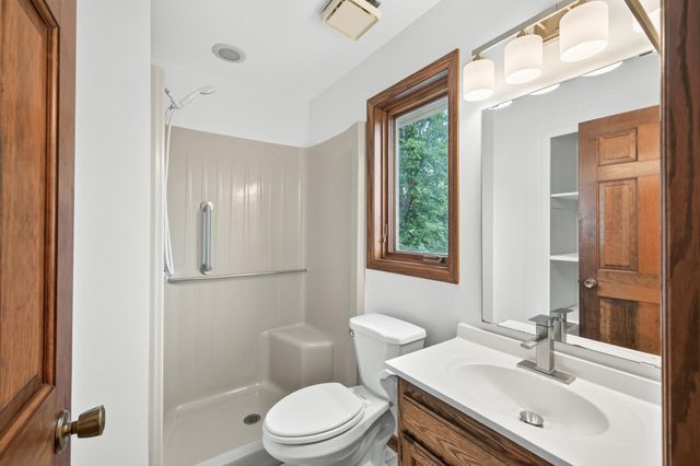 1528 Briarknoll Drive, Arden Hills, MN 55112