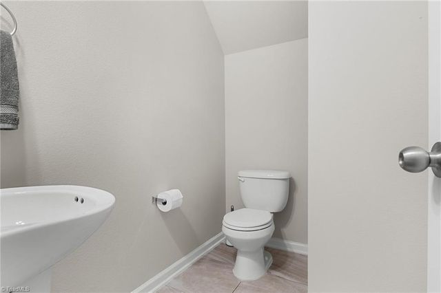 2313 Hartfield Circle, Winston-salem, NC 27103