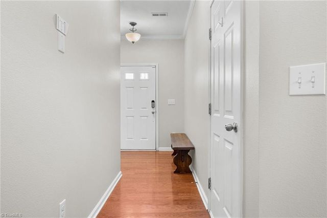 2313 Hartfield Circle, Winston-salem, NC 27103