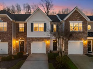 2313 Hartfield Circle, Winston-salem, NC 27103