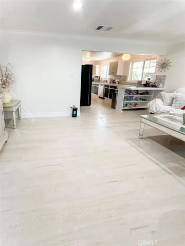 1503 Coronel, San Fernando, CA 91340