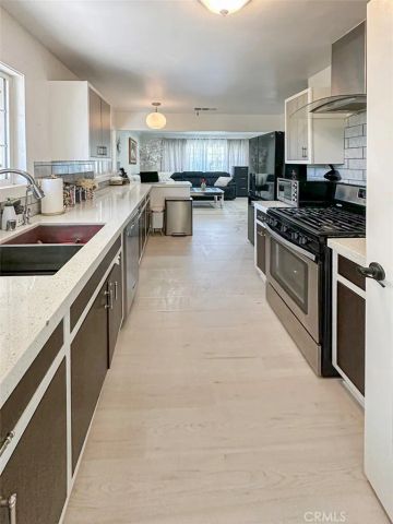 1503 Coronel, San Fernando, CA 91340
