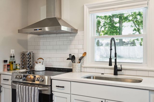 749 West Oak Forest Drive, Charleston, SC 29407