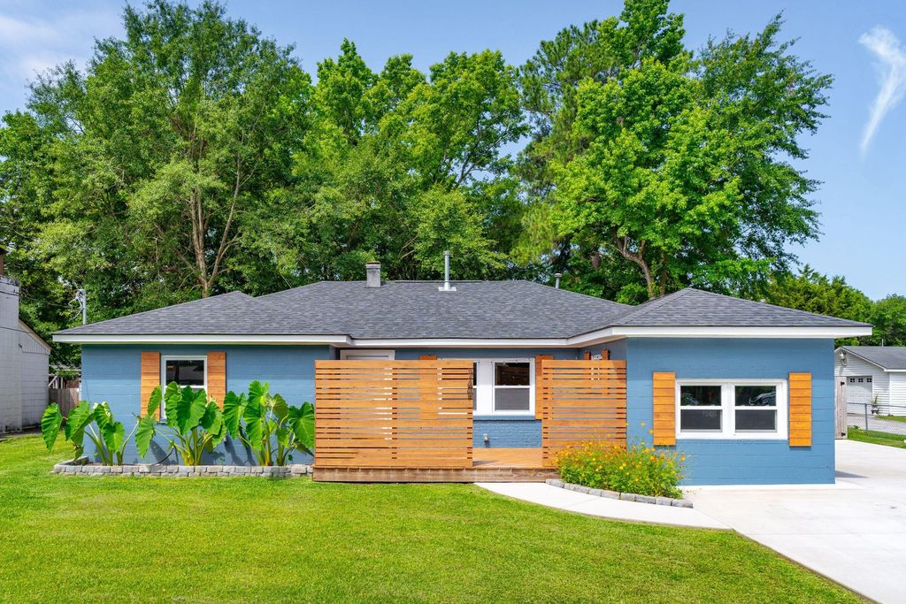 749 West Oak Forest Drive, Charleston, SC 29407