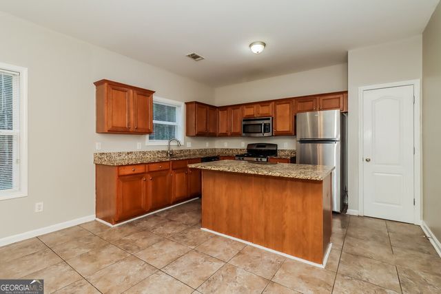 5224 Lexmark Circle SW, Atlanta, GA 30331