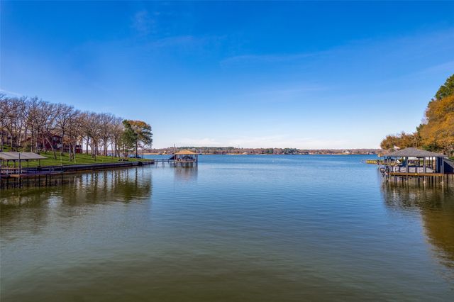 150 Bayside Drive, Malakoff, TX 75148