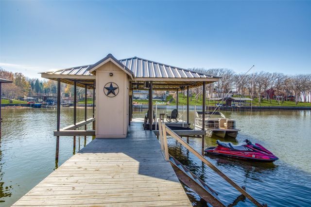 150 Bayside Drive, Malakoff, TX 75148