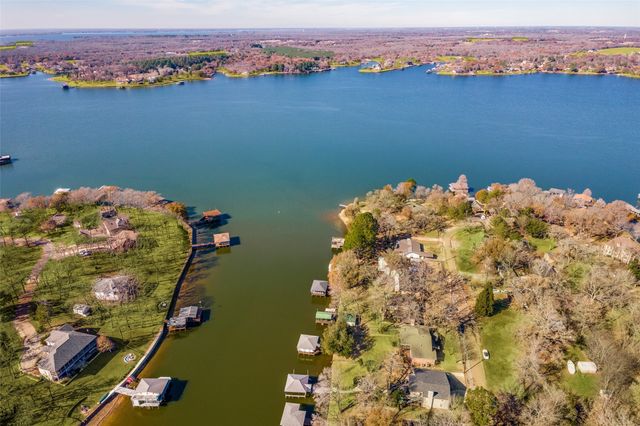 150 Bayside Drive, Malakoff, TX 75148