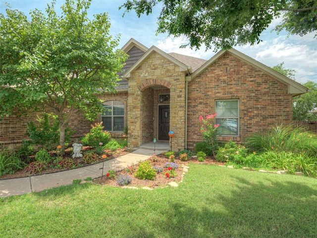 14005 Savannah River Way, Yukon, OK 73099