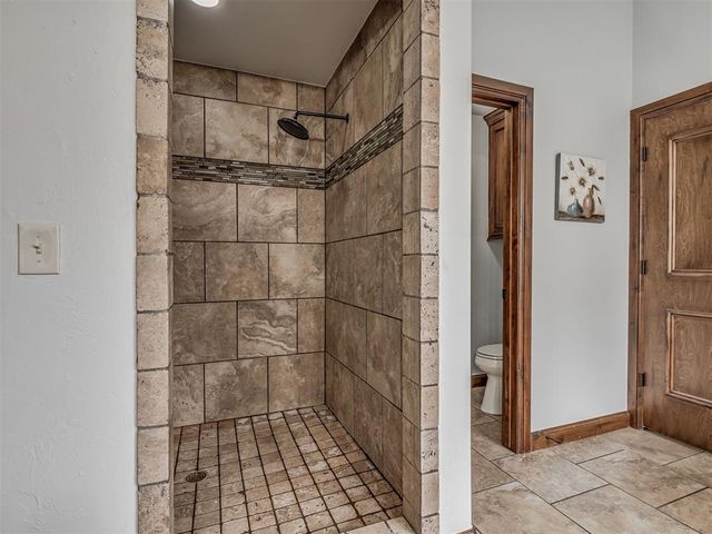 14005 Savannah River Way, Yukon, OK 73099