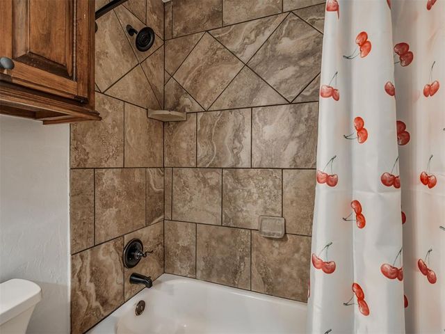 14005 Savannah River Way, Yukon, OK 73099