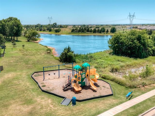 14005 Savannah River Way, Yukon, OK 73099