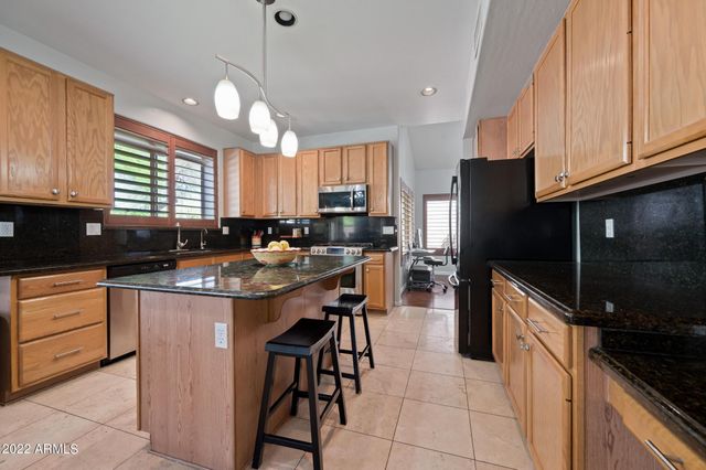 708 W Stottler Place, Gilbert, AZ 85233