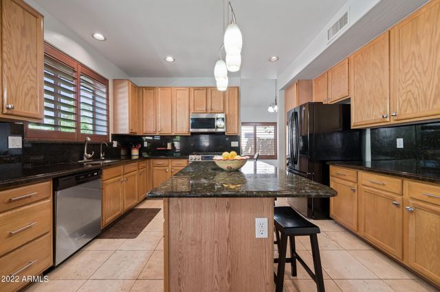 708 W Stottler Place, Gilbert, AZ 85233