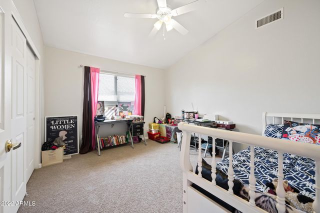 708 W Stottler Place, Gilbert, AZ 85233